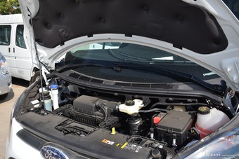 2017款新全顺2.0T中轴中顶汽油Gas 5/6座Kombi国5