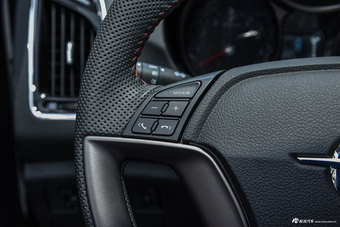 2015款海马S5 1.5T手动智能豪华型运动版