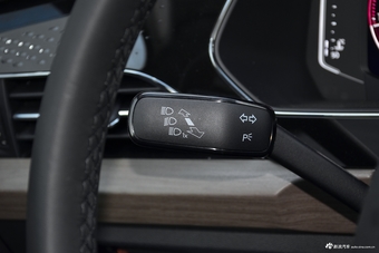 2019款帕萨特2.0T自动尊贵版380TSI 