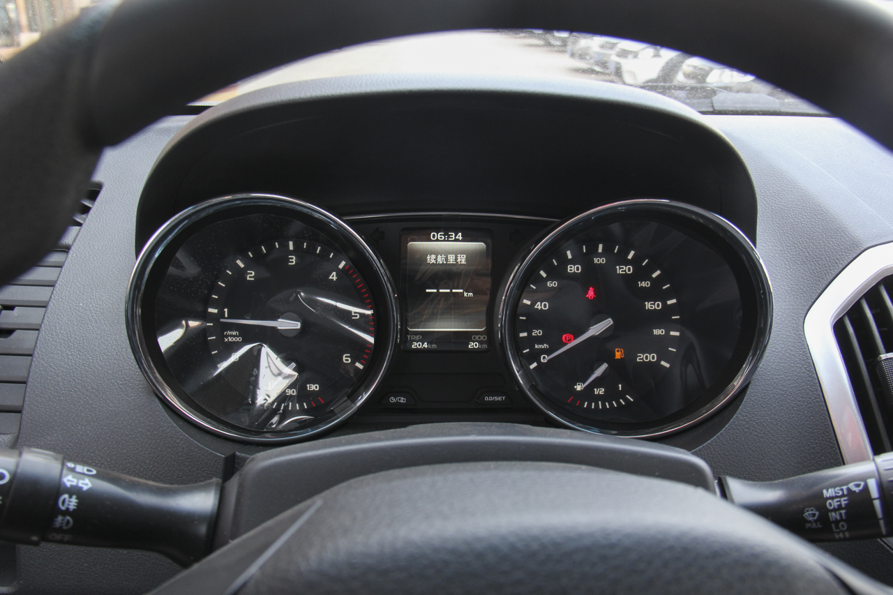 2018款庆铃TAGA 3.0T手动四驱超豪华版