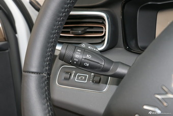 2017款领克01 2.0T自动两驱型版