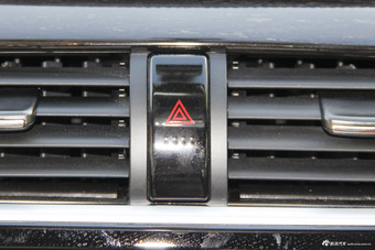 2015款众泰T600 2.0T自动豪华型 魅影黑