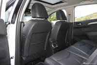 2016款雪铁龙C4L 1.2T自动精英型