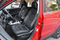 2019款奔腾X40 1.6L自动互联智享型