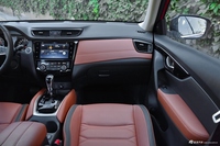 2019款奇骏2.5L自动四驱智联至尊版