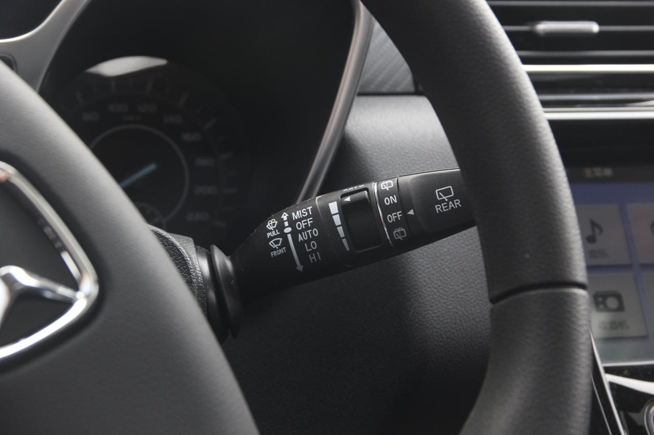 2016款驭胜S330 1.5T手动两驱时尚版