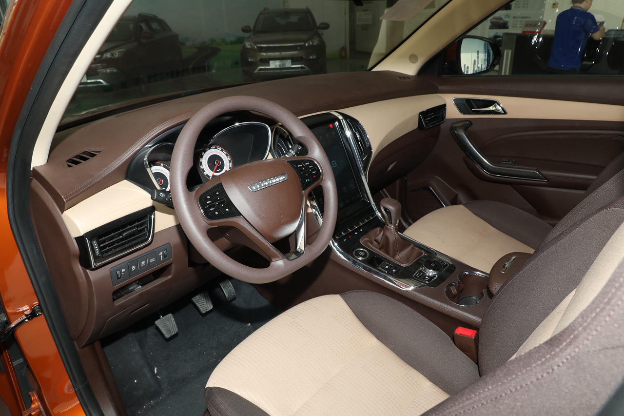 2017款猎豹CS9 1.5L手动舒适型