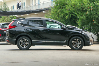 2017款CR-V 1.5T 240TURBO自动两驱风尚版