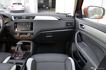 2017款观致5 1.6T自动尊贵型