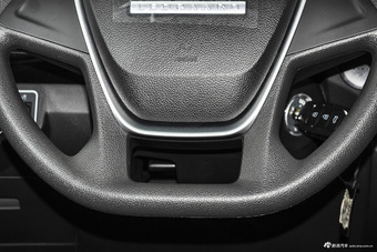 2015款猎豹CS10 2.0T手动风尚版 迪拜金