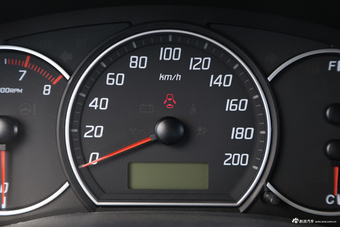 2013款雨燕1.5L自动20周年限量版