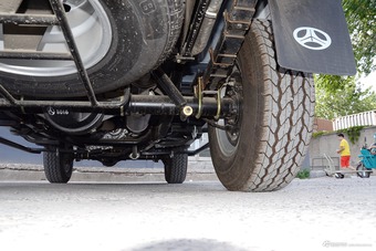 2016款战旗皮卡2.2L手动汽油双排豪华型4G22B