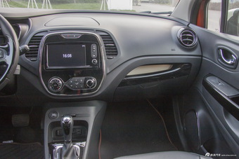 2015款雷诺卡缤1.2T自动豪华抢鲜版