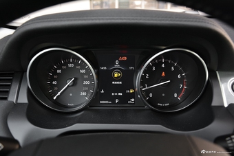 2017款揽胜极光2.0T自动PURE风尚版