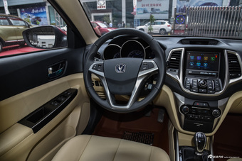 2015款逸动1.6L手动豪华型国5