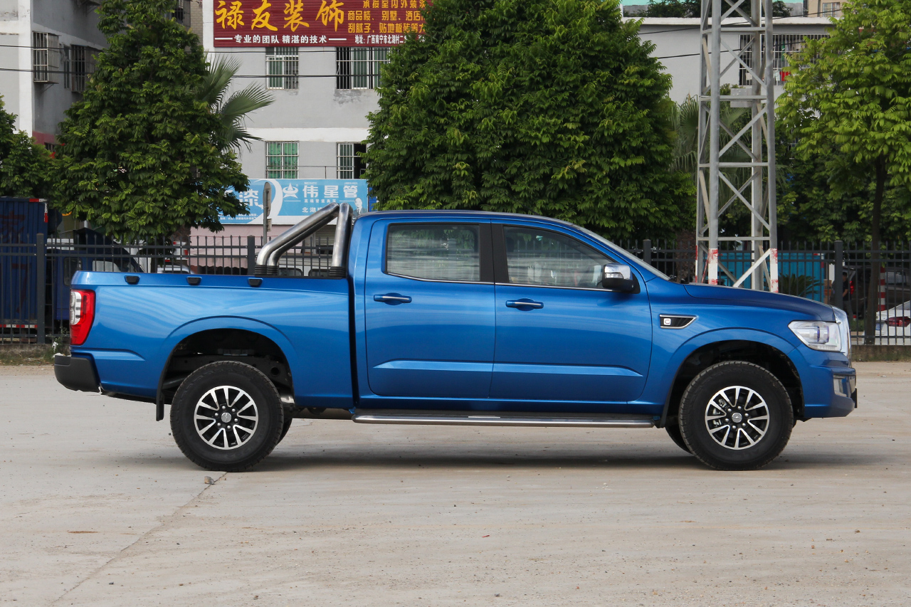 2018款领主2.5T手动两驱精英型大双JE4D25Q5A