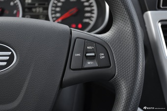 2017款奔腾X40 1.6L自动