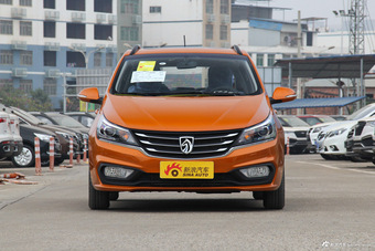 2017款宝骏310 1.5L自动豪华型