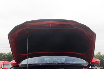 2016款马自达CX-4 2.0L自动两驱蓝天活力版