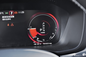 2018款沃尔沃XC60新能源2.0T自动T8 E驱混动智尊豪华版