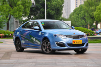2016款荣威e550 1.5L自动旗舰版