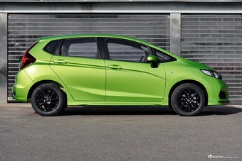 2018款飞度1.5L CVT潮跑+版