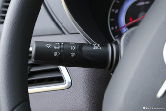 2017款福美来F7 1.5T 7座自动舒适型