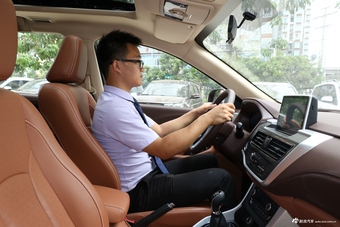 2018款北汽幻速S7 1.5T 手动豪华型