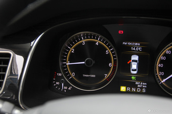 2017款红旗H7 2.0T自动尊贵型