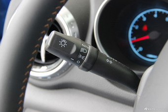 2016款比亚迪元1.5TID自动尊荣型