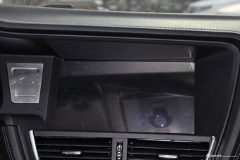 2016款众泰T600 2.0T自动旗舰型运动版