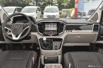 2017款瑞风M4 1.9T手动豪华型柴油