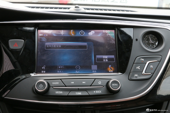 2018款昂科威2.0T自动四驱豪华型28T