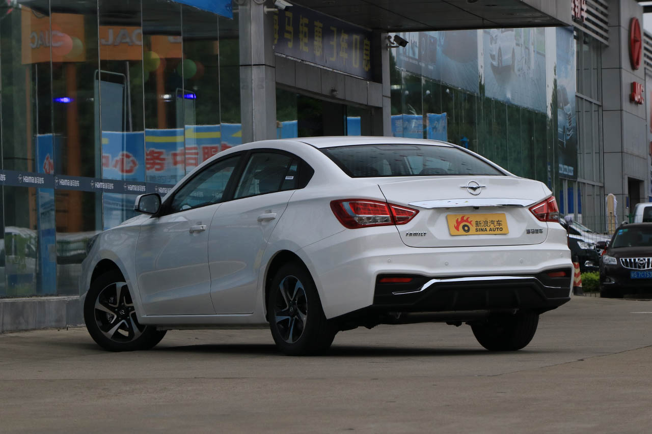 2017款海马福美来1.6L自动豪华型