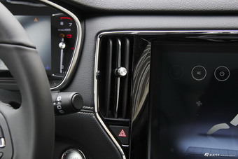 2018款荣威RX5 1.5T 20T自动两驱互联网智尊版