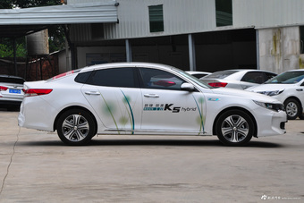 2016款起亚K5 2.0L自动PREMIUM
