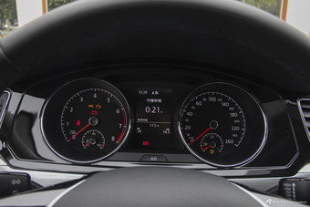 2018款凌渡1.4T手动风尚型230TSI