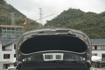 2017款长安欧尚A800 1.6L手动舒适型