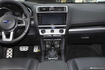 2016款力狮 2.5L自动全驱荣耀版