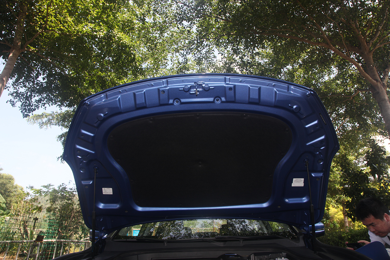 2018款吉利博瑞GE新能源PHEV 耀享版