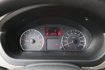 2016款五菱荣光V 1.5L手动实用型