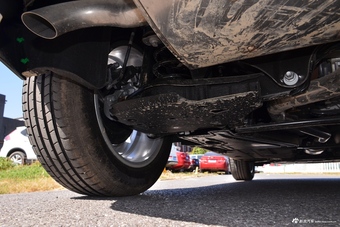 2019款沃尔沃XC40 2.0T四驱子夜亚马逊蓝T4