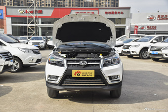 2016款北汽幻速S3L 1.5L手动尊贵型