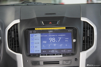 2017款五十铃mu-X 2.5T自动四驱尊享型7座