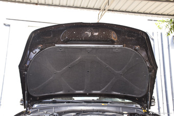 2016款驭胜S350 2.0T自动四驱汽油豪华版5座