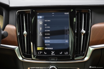 2018款沃尔沃S90 2.0T自动T5智尊版