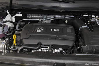 2017款途观L 1.8T自动两驱舒适版330TSI