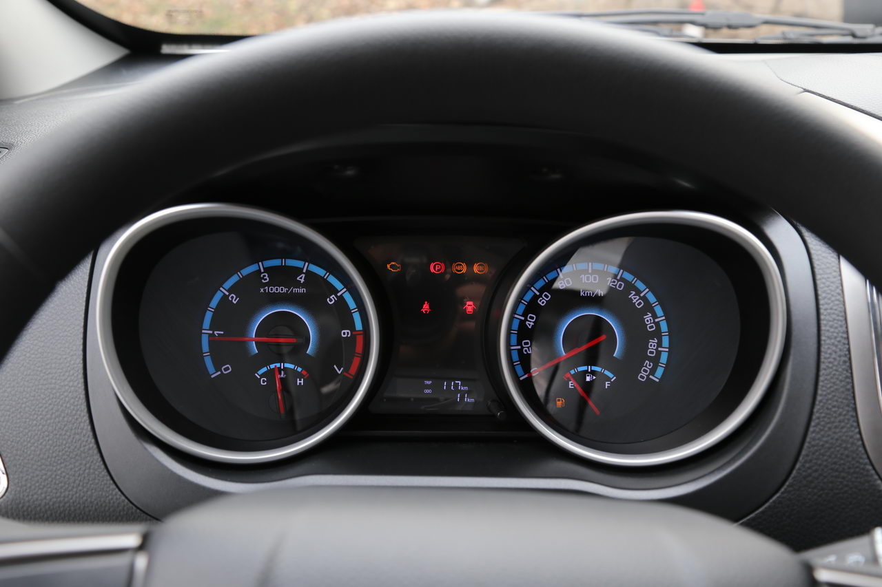 2017款长安睿行S50  1.5L手动次顶配