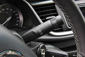 2018款阅朗1.0T自动双离合精英型15T