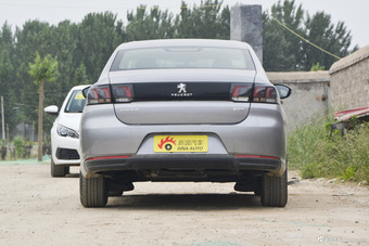 2018款标致308 1.6L手动时尚版